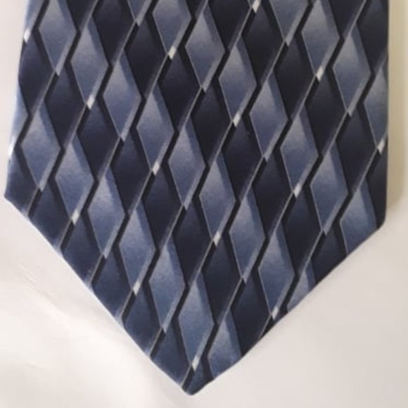 GIANFRANCO RUFFINI - ITALY - 100% SILK NECKTIE - NAVY BLUE, LIGHT BLUE & BLACK - Picture 1 of 3